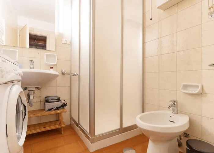 Guesthost - Cosy Gerusalemme M5 Lilla Line Mailand